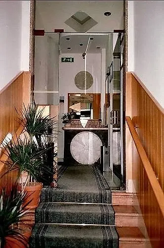 Hotel Paola Milan 0*,  Italy